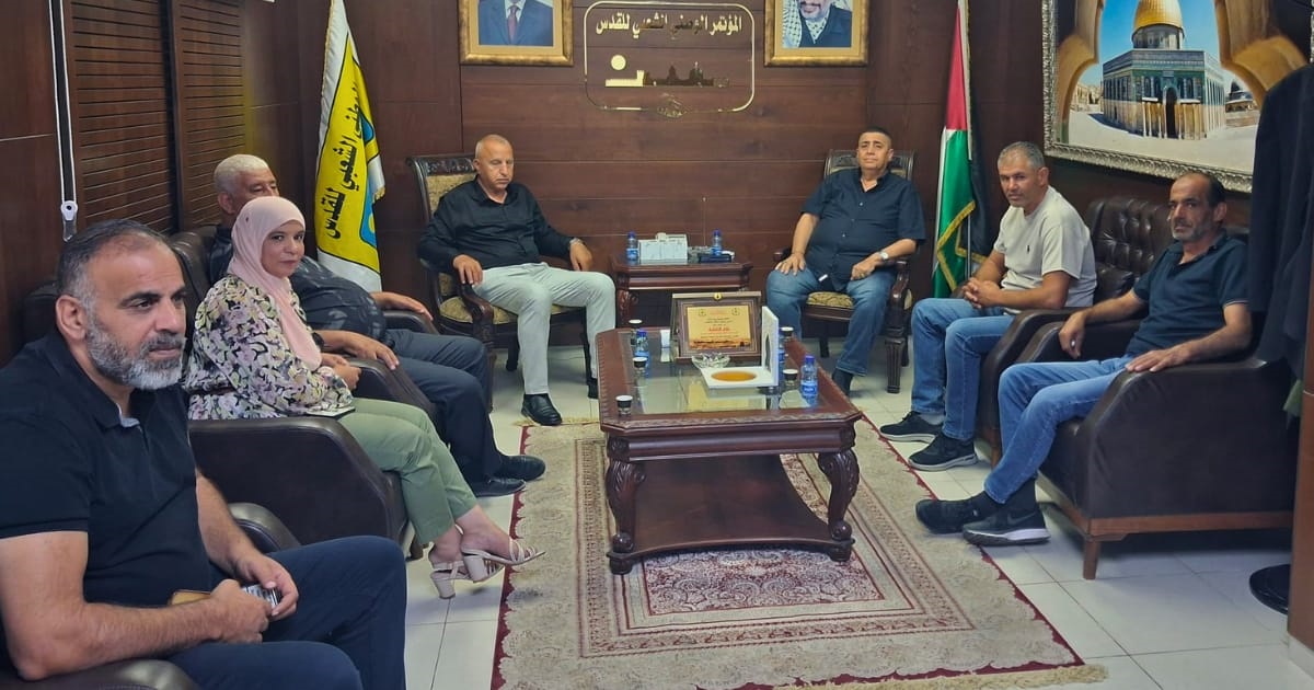 النتشة يبحث مع رؤساء مجالس محلية في شمال غرب القدس قضايا بيئية وصحية واجتماعية